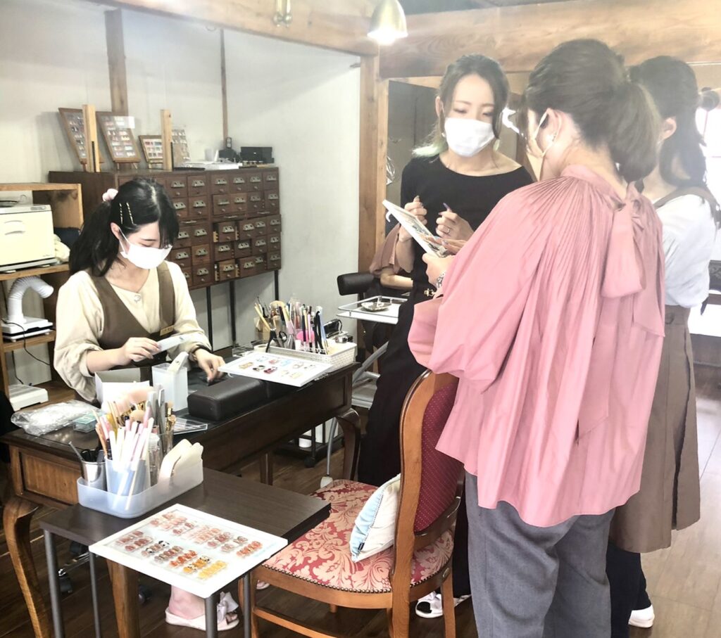 阿久比ネイルサロン 愛知県知多郡阿久比町 Caresalon Fluff ケアサロン フラフ ジェルネイルをご利用されるすべてのお客様へ丁寧なケア